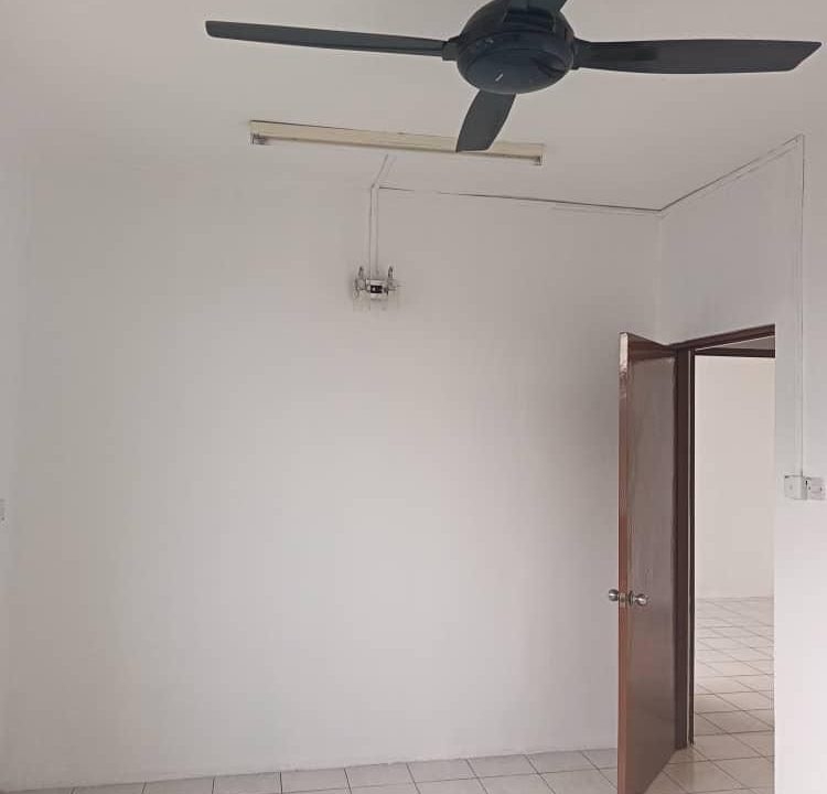 dbf8a8a8-88b2-4d1b-96ab-deef41aeefd6