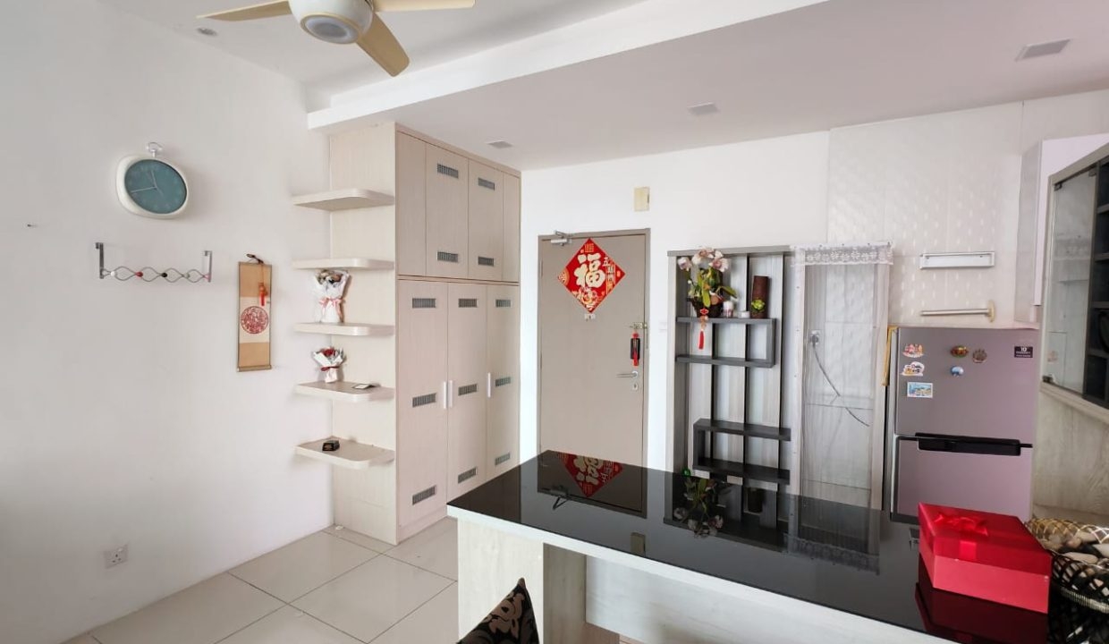 f04718ee-bc10-4dbf-942c-dfa0a1eda5ce