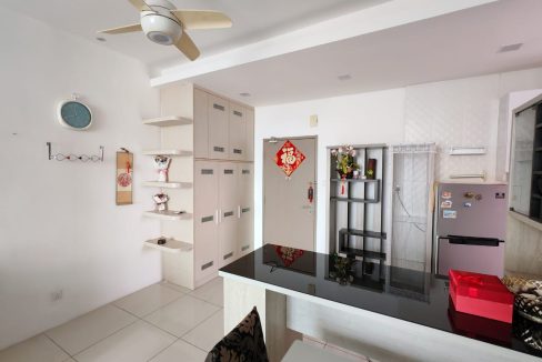 f04718ee-bc10-4dbf-942c-dfa0a1eda5ce