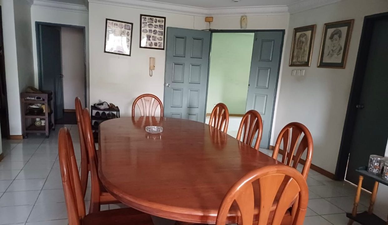 f7b7d122-4776-4ef3-94d8-9333c1e61974