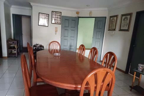 f7b7d122-4776-4ef3-94d8-9333c1e61974