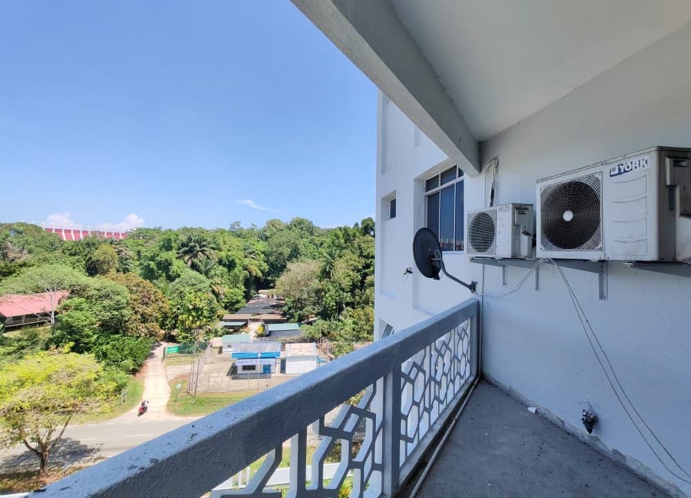 65f1dd92-fc20-40a4-9e0a-9ab29687fdc3