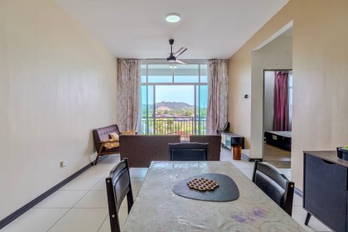E Residence - Yeoh