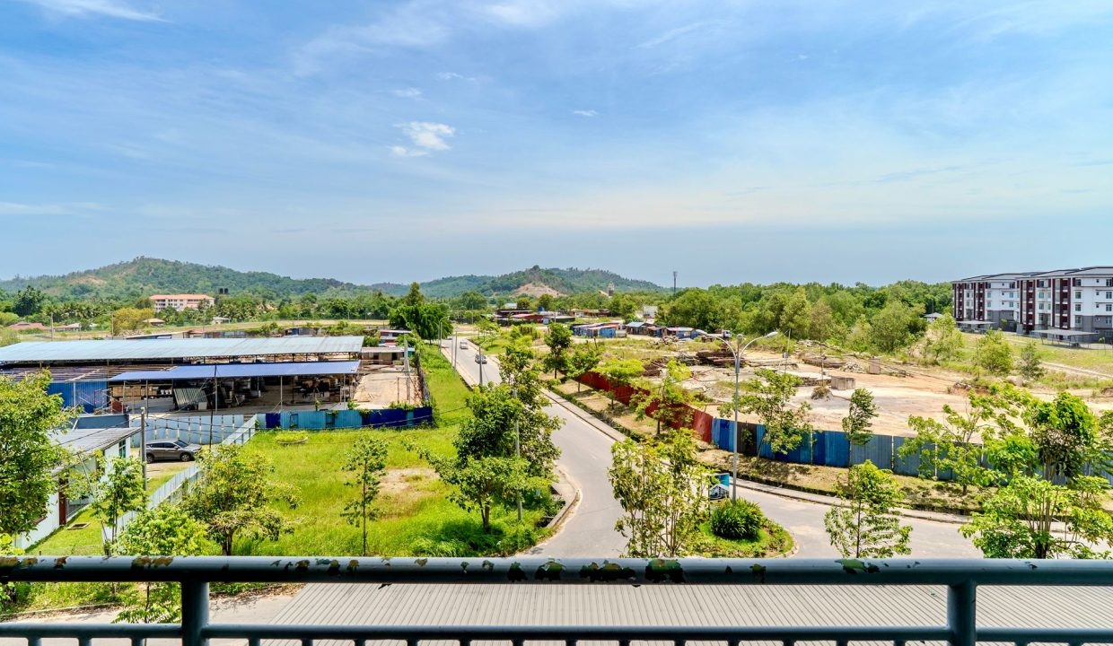 E Residence - Yeoh
