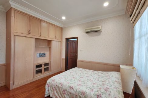 b3c9301b-98ec-412c-9ef4-78dae995831d