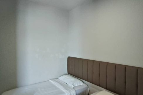 39e6ac1b-1493-4bb9-9d8e-d9b79b3773ec