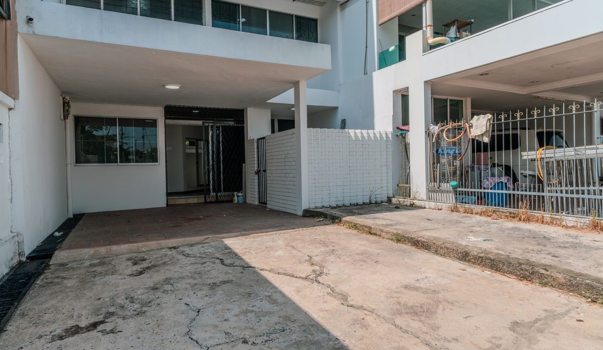 Reservoir Garden 63- Yeoh