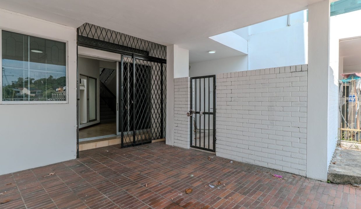Reservoir Garden 63- Yeoh