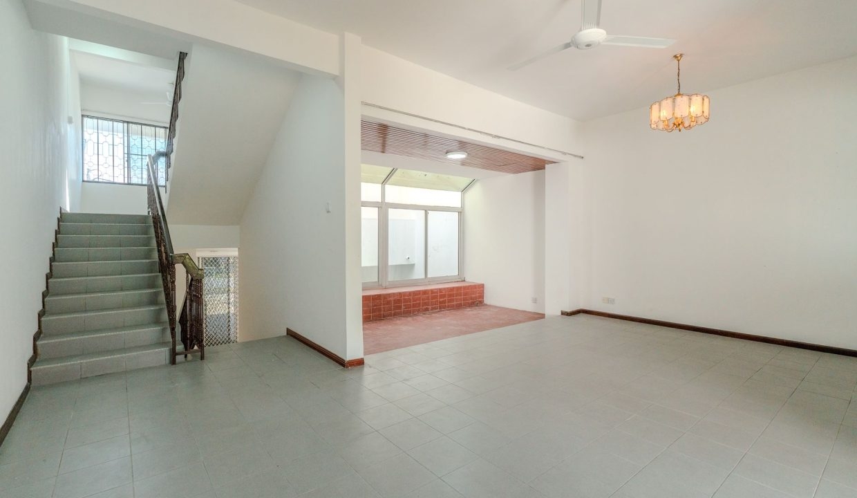 Reservoir Garden 63- Yeoh