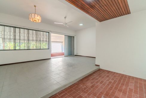 Reservoir Garden 63- Yeoh