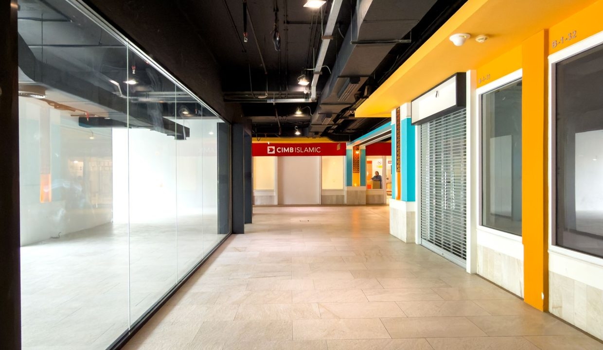 Riverson Mall Ex Ezon = Yeoh
